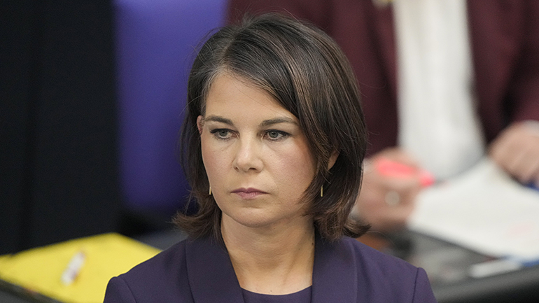 Ουκρανία: Η υπουργός Εξωτερικών της Γερμανίας επισκέπτεται την Μπούτσα